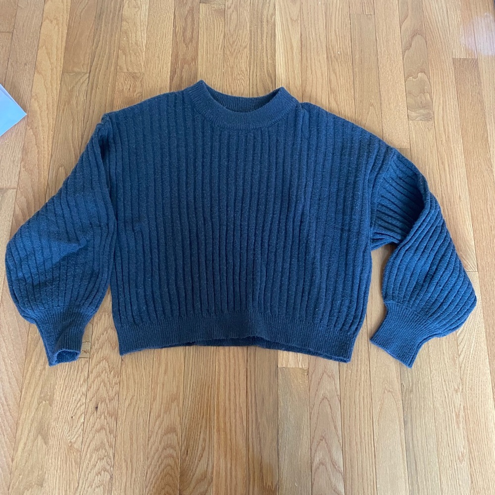 grey sweater